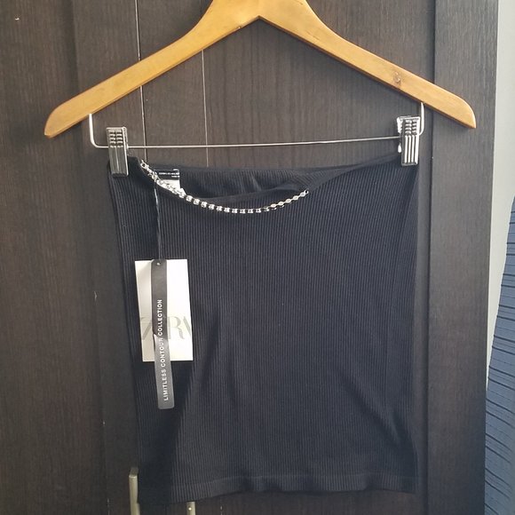 NWT BLACK SEAMLESS JEWEL SKIRT. - Picture 5 of 6